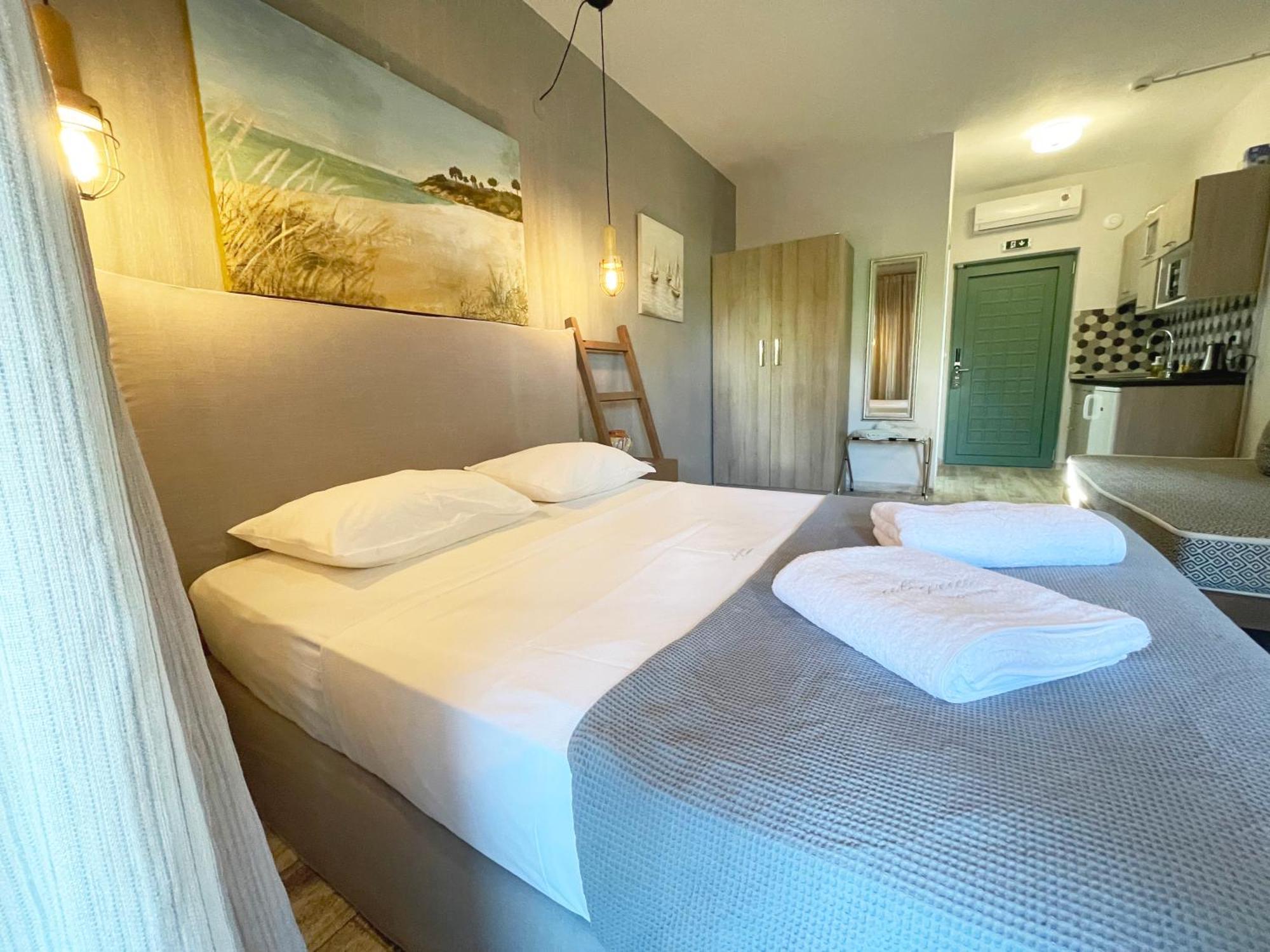 Alegria Suites ニキティ エクステリア 写真